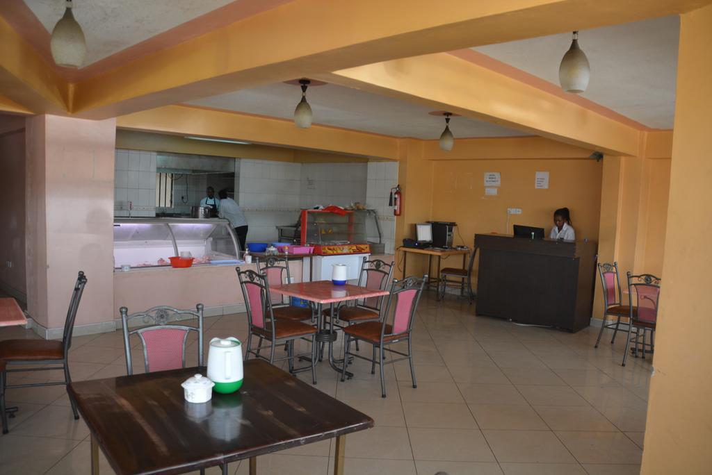 Starehe Link Hotel Nairobi Exterior foto
